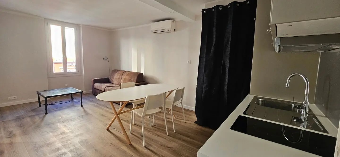 Appartement à louer, 40m², Saint-Raphaël