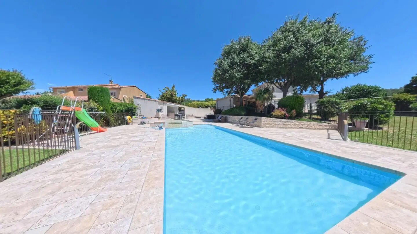 Maison à vendre, 202m², Simiane-Collongue
