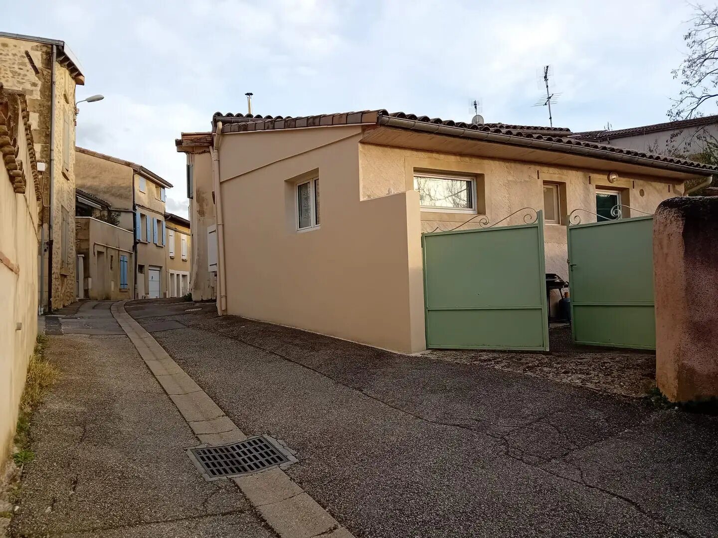 Maison à louer, 90m², Montélier