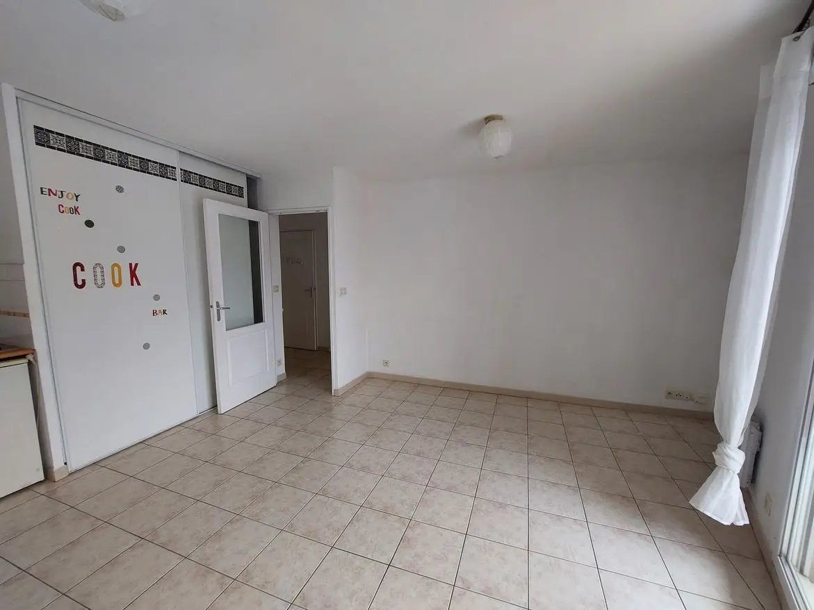 Appartement à louer, 36m², Nîmes