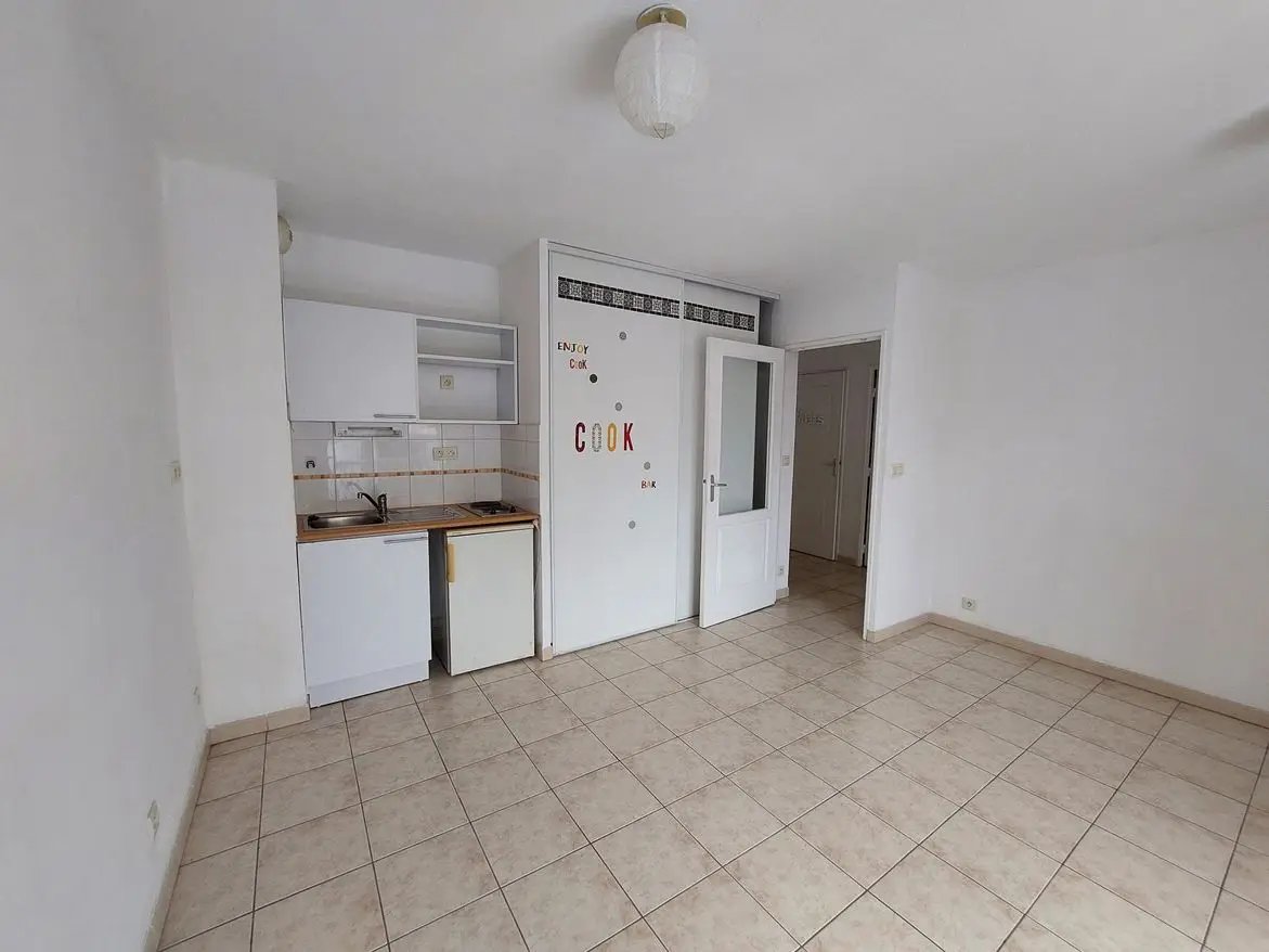 Appartement à louer, 36m², Nîmes