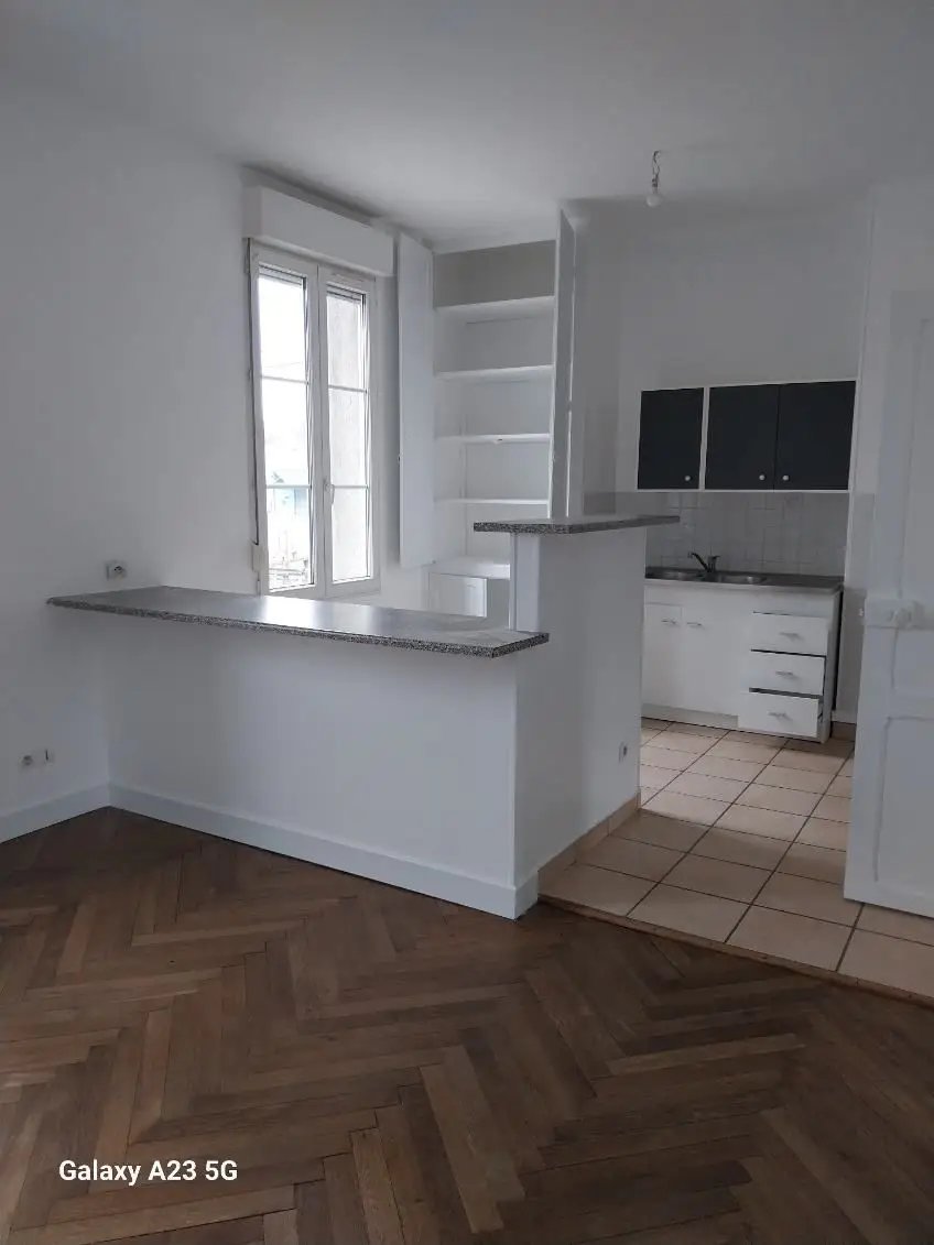 Appartement à louer, 60m², Issoudun