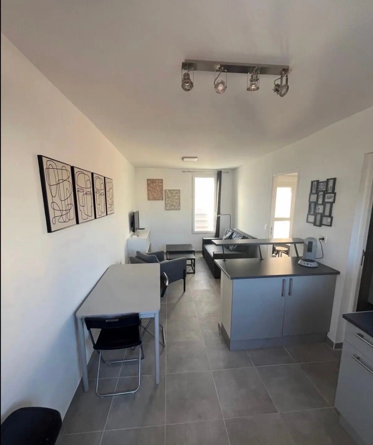 Appartement à louer, 315m², Marseille 10ème