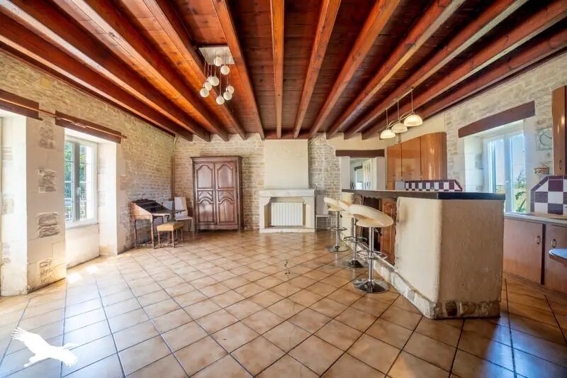 Maison à vendre, 369m², Marans