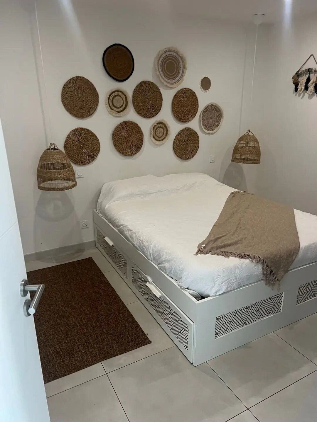 Maison à louer, 127m², Bessan