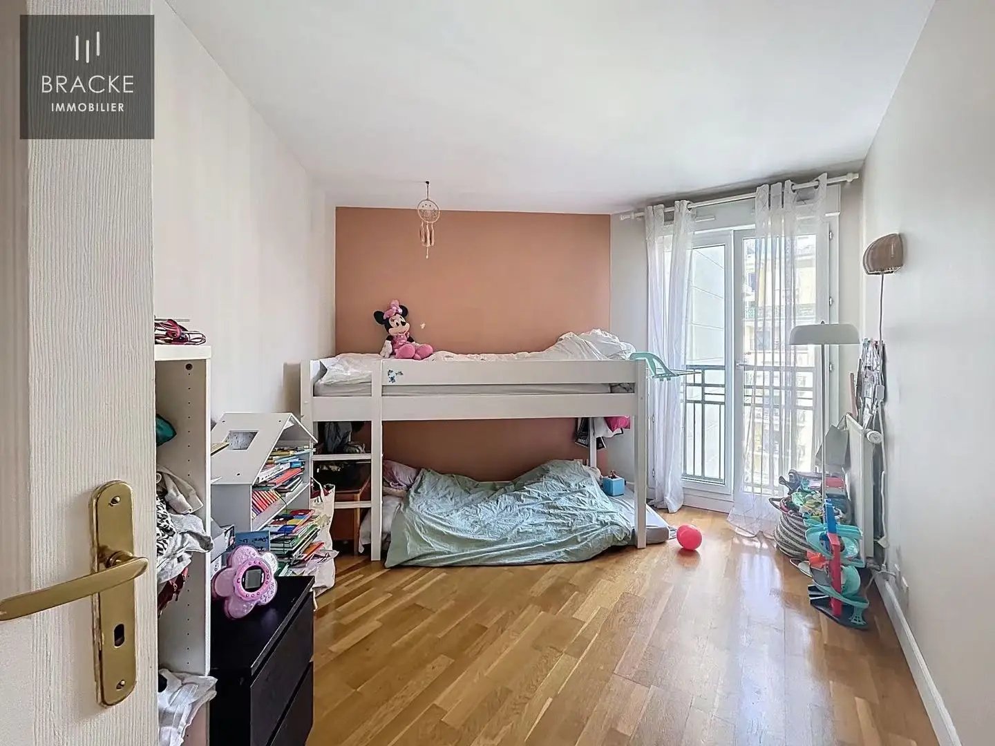 Appartement à louer, 64m², Courbevoie