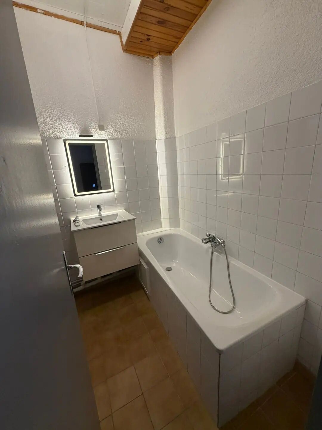 Appartement à louer, 29m², Bagnols-sur-Cèze