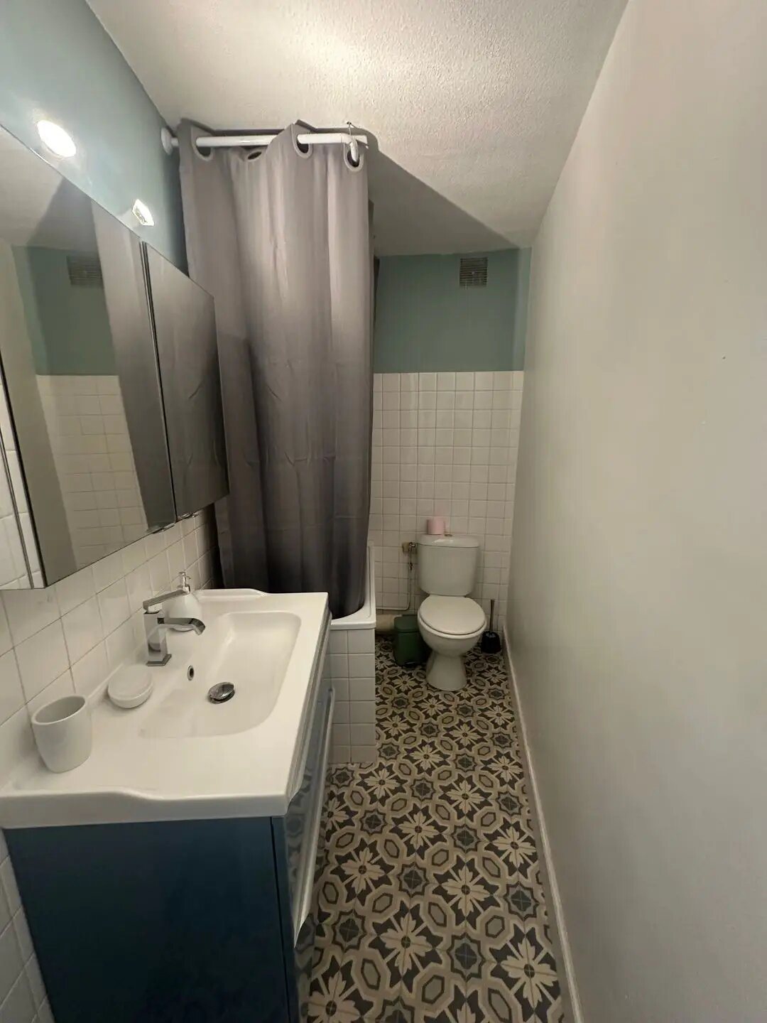 Appartement à louer, 25m², Néris-les-Bains