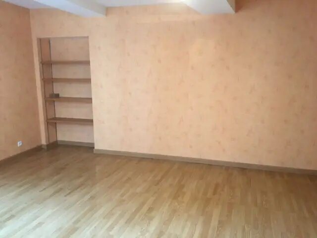 Appartement à louer, 110m², Tonnerre