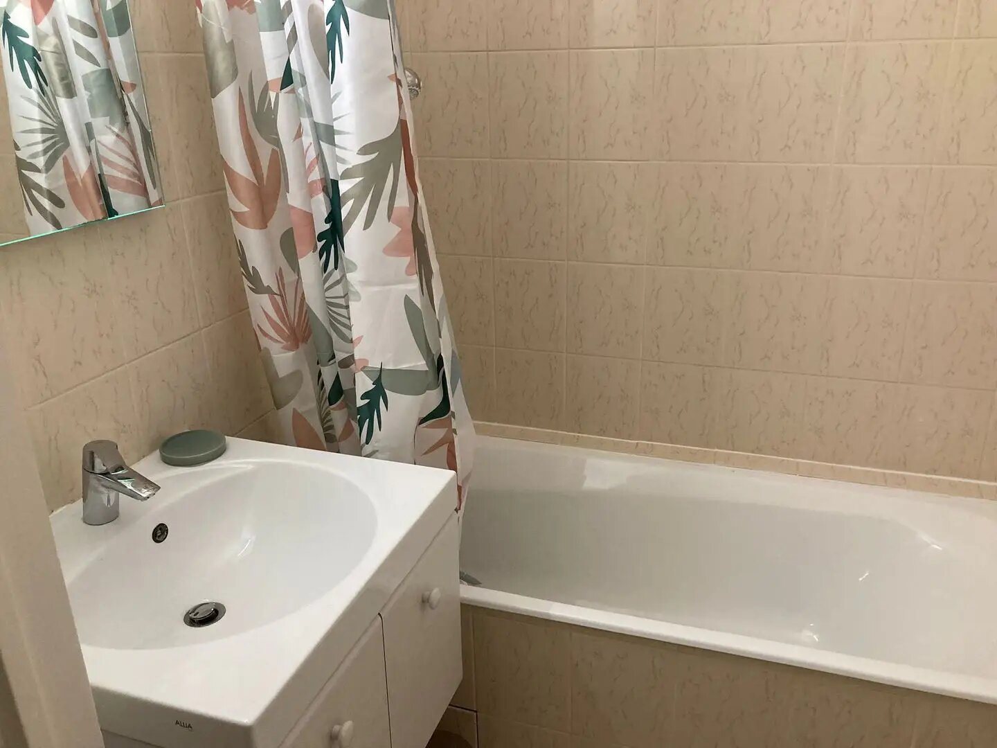 Appartement à louer, 27m², Suresnes
