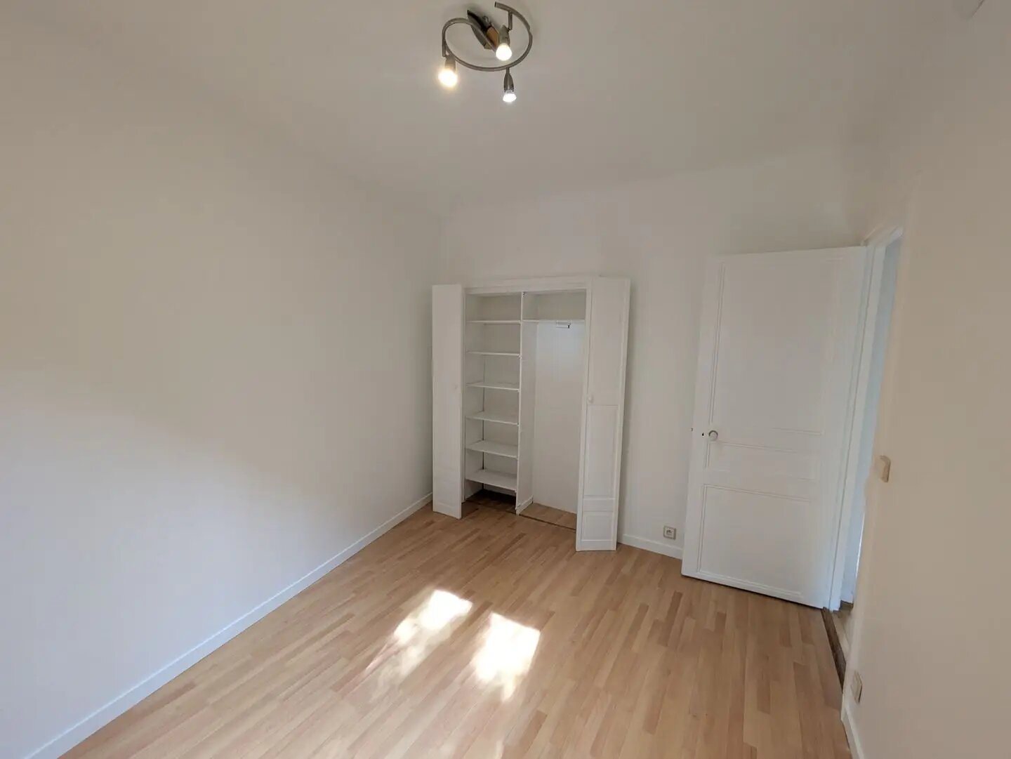 Appartement à louer, 35m², Puteaux
