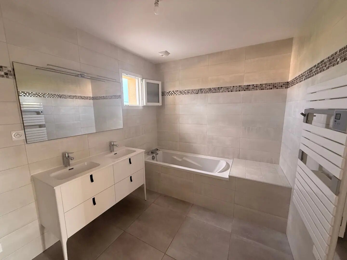 Maison à louer, 94m², Estrablin