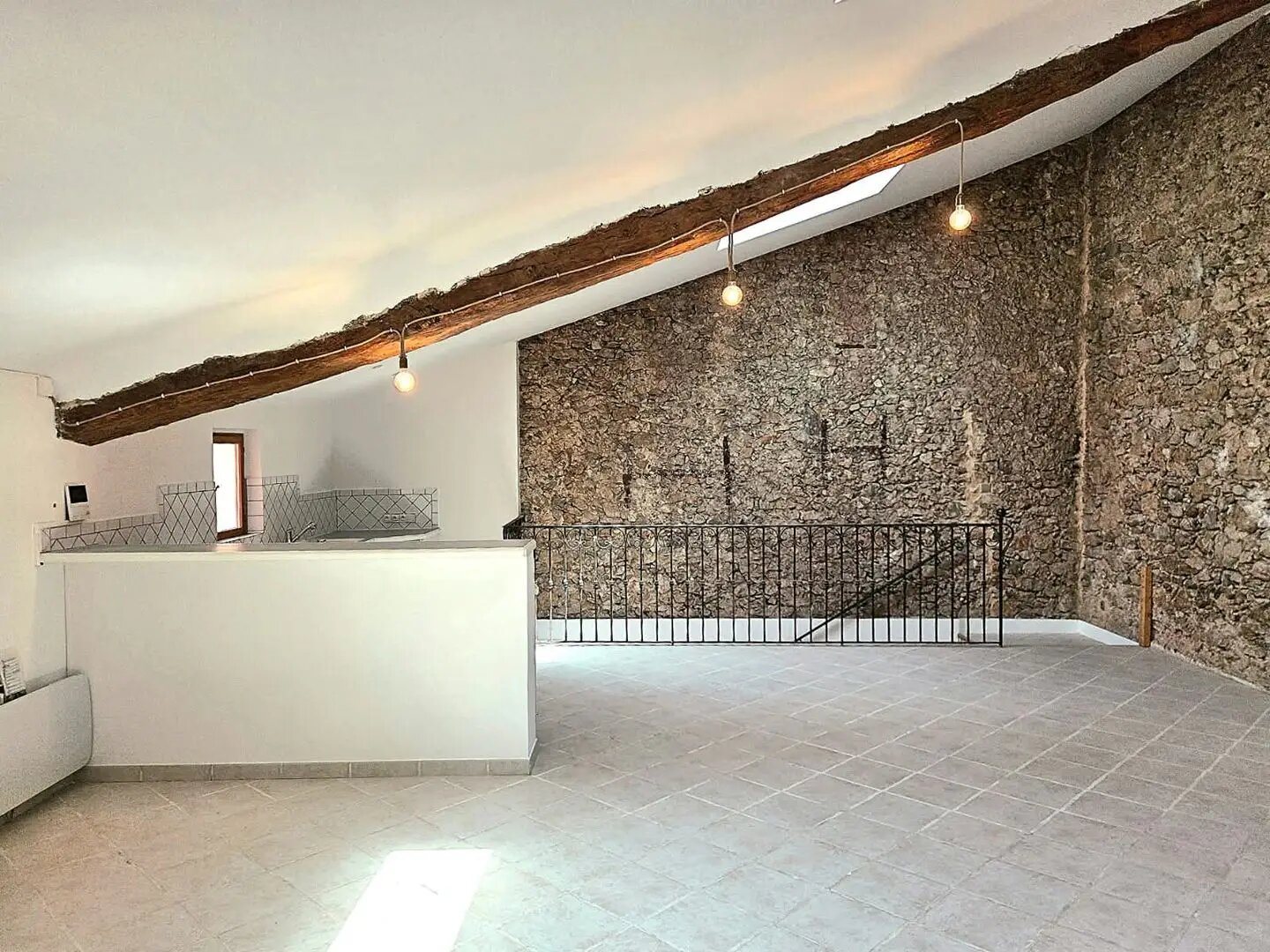 Appartement à louer, 75m², Garéoult