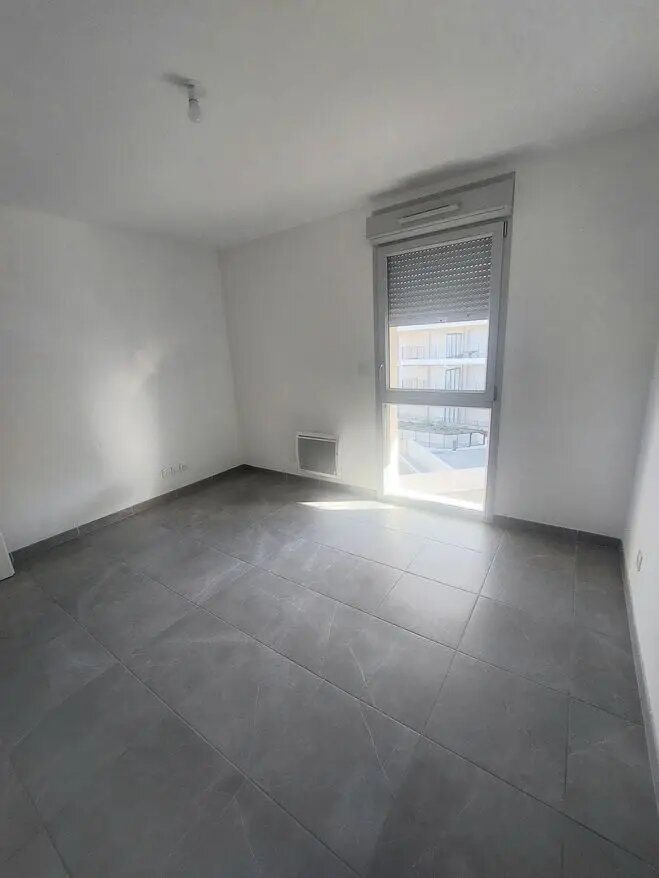 Appartement à louer, 76m², Trets