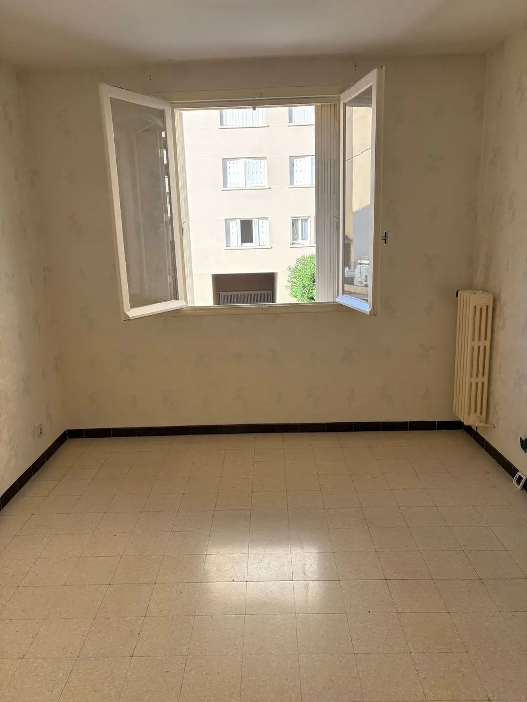 Appartement à louer, 67m², Toulon