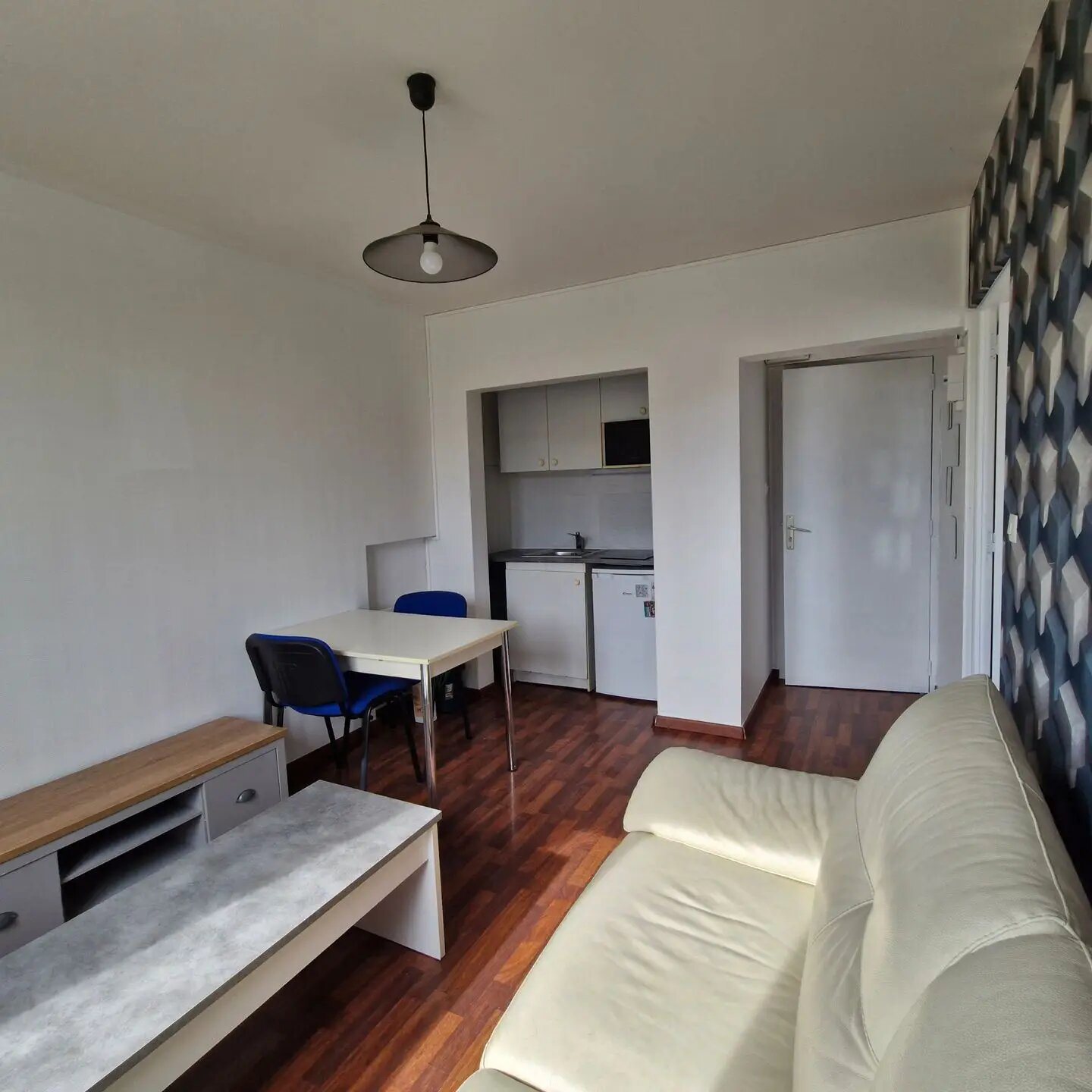 Appartement à louer, 29m², Nazelles-Négron