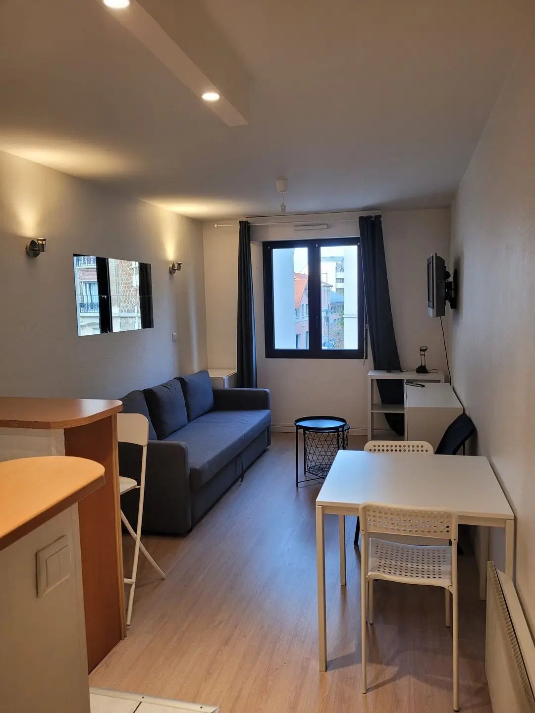 Appartement à louer, 23m², Courbevoie