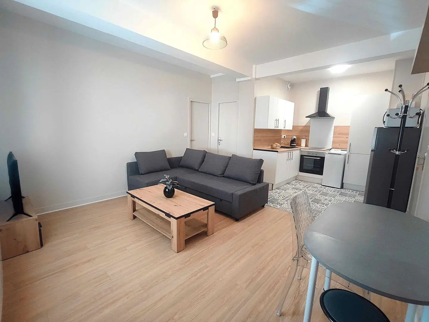 Appartement à louer, 39m², Saint-Denis-de-l'Hôtel