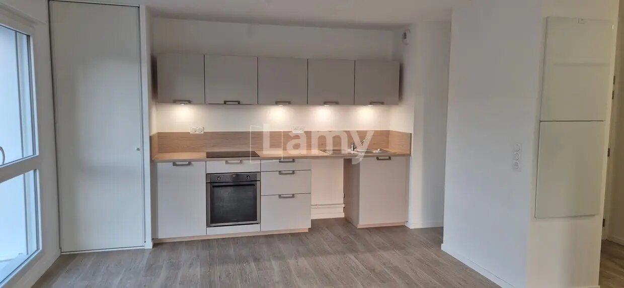 Appartement à louer, 61m², Saint-Erblon