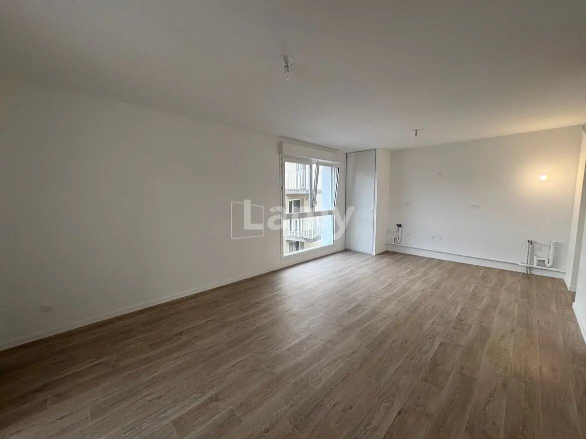 Appartement à louer, 61m², Saint-Erblon