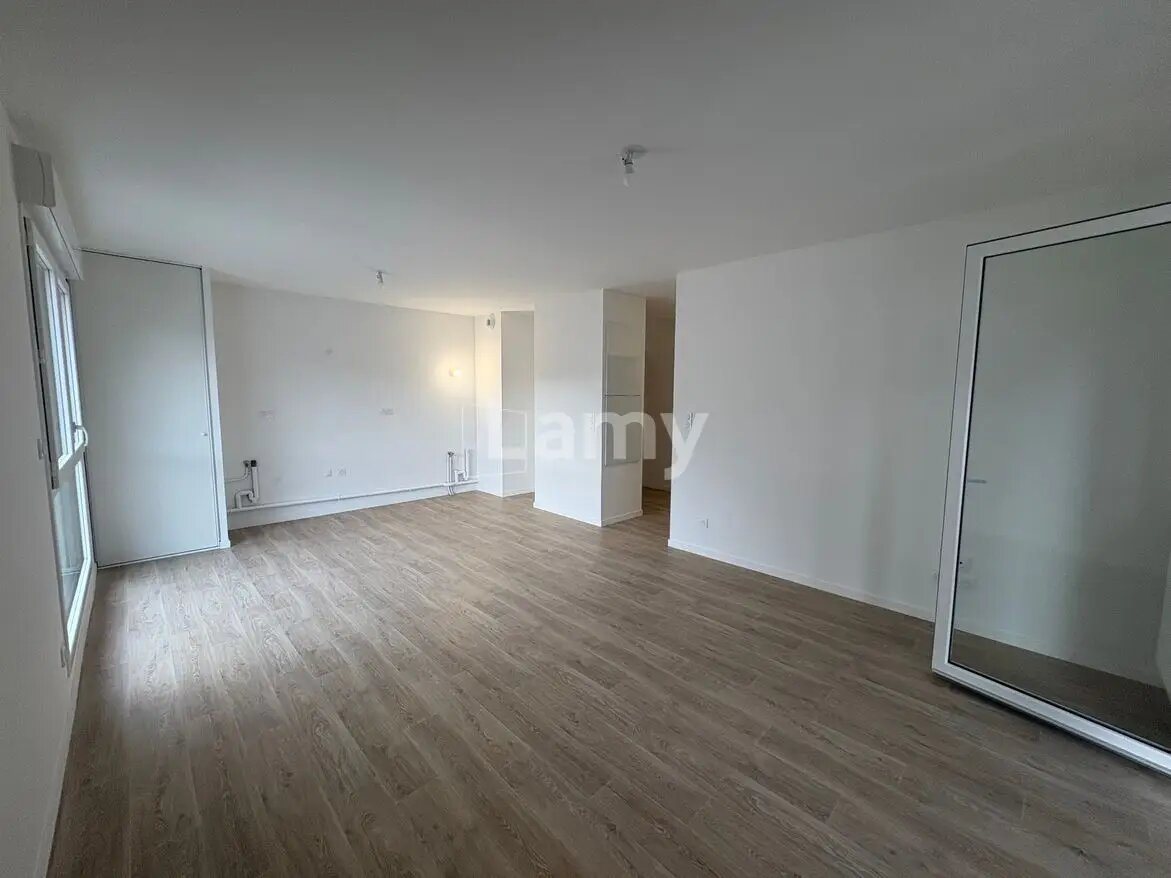 Appartement à louer, 61m², Saint-Erblon