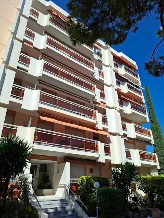 Appartement à louer, 31m², Saint-Raphaël