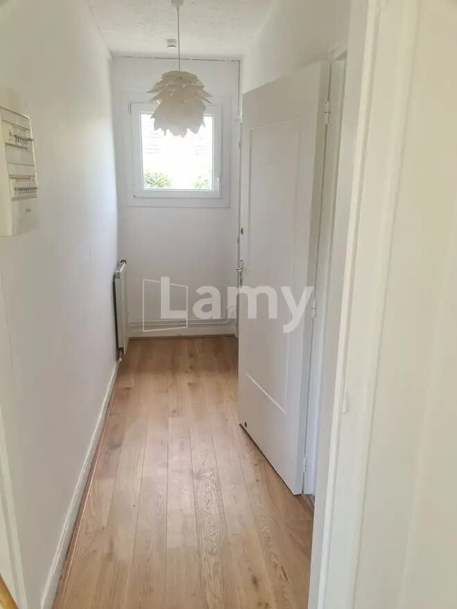 Appartement à louer, 85m², Saint-Maximin