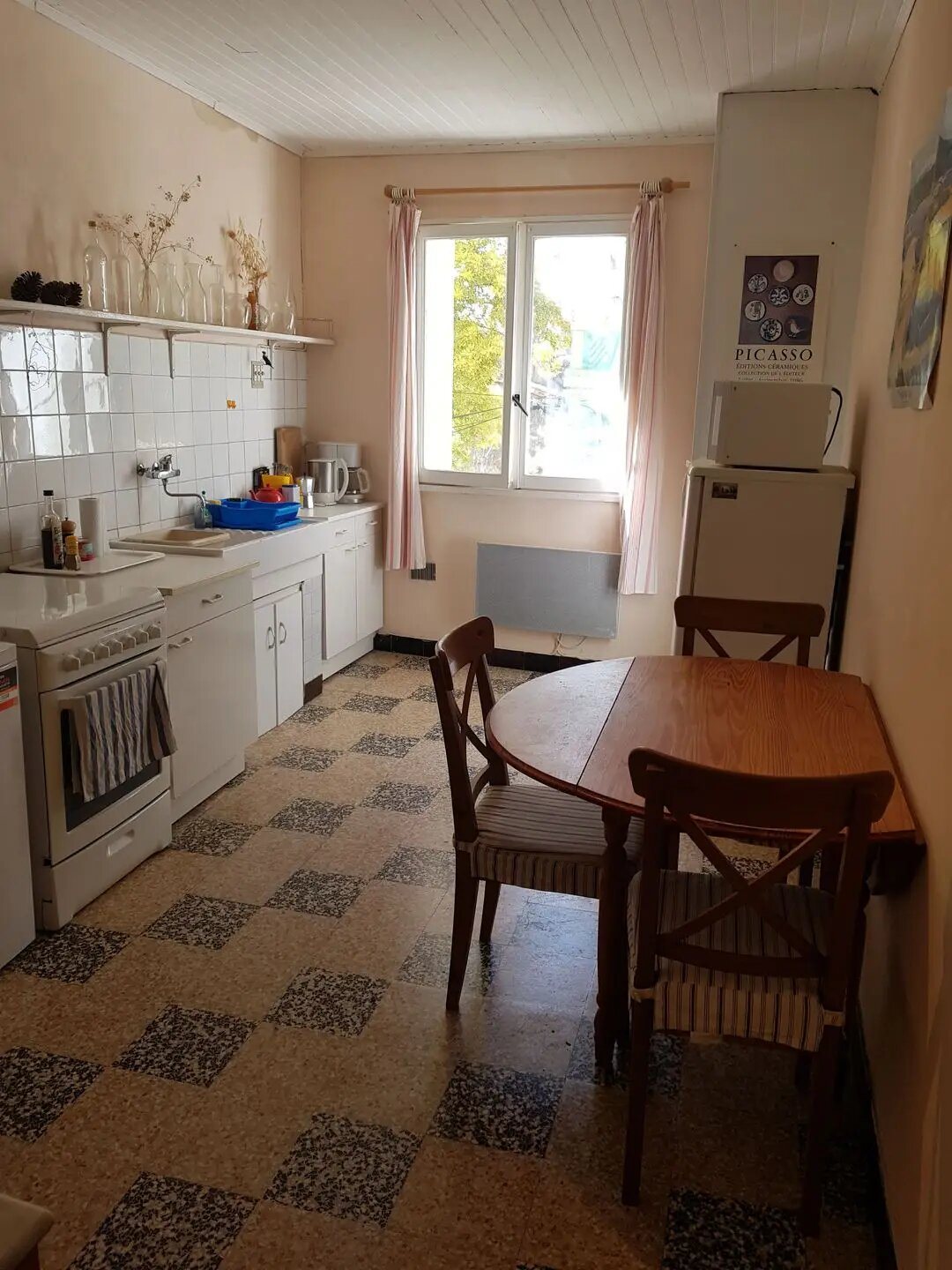 Appartement à louer, 80m², Montfrin
