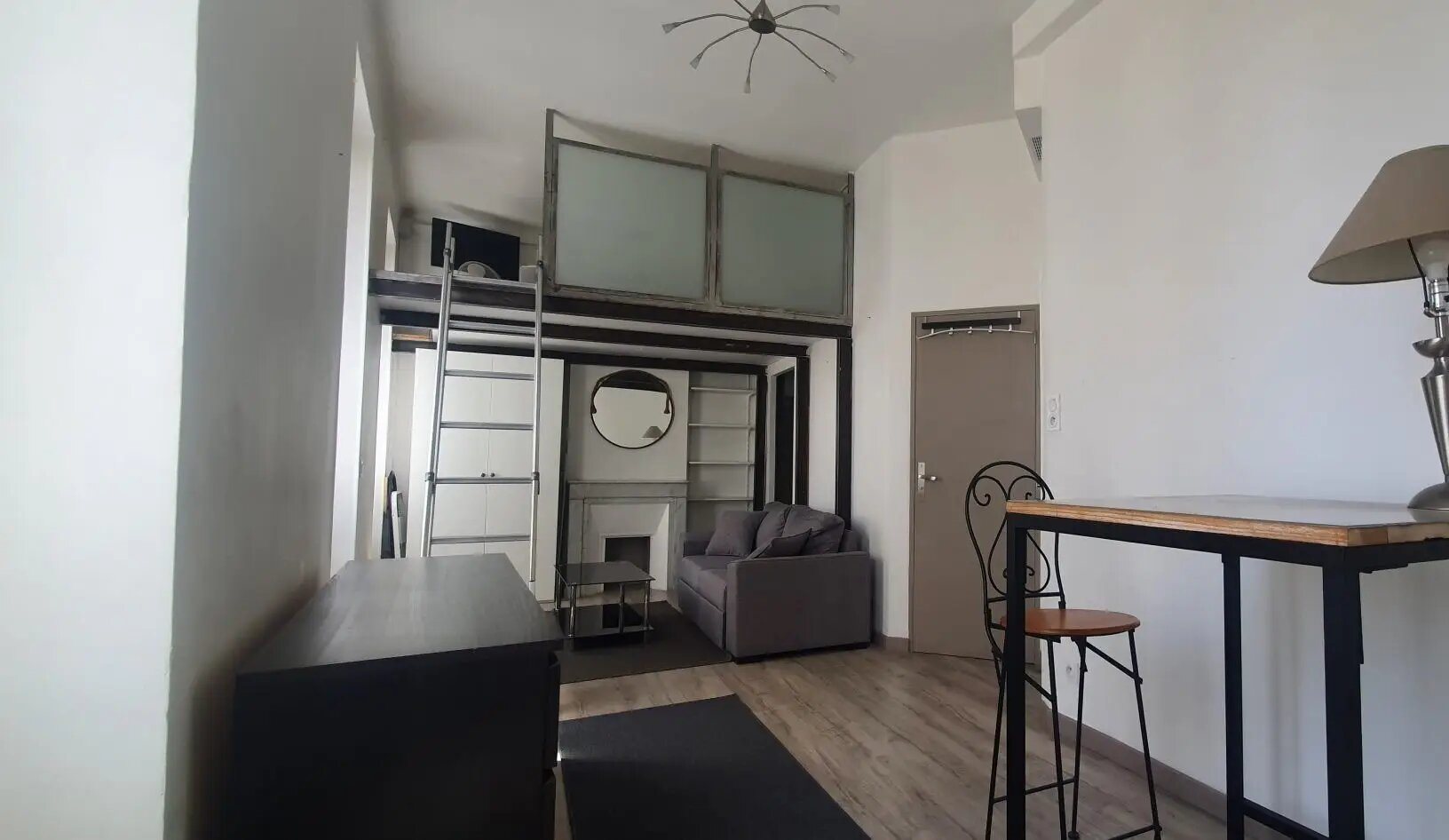 Appartement à louer, 33m², Marseille 5ème