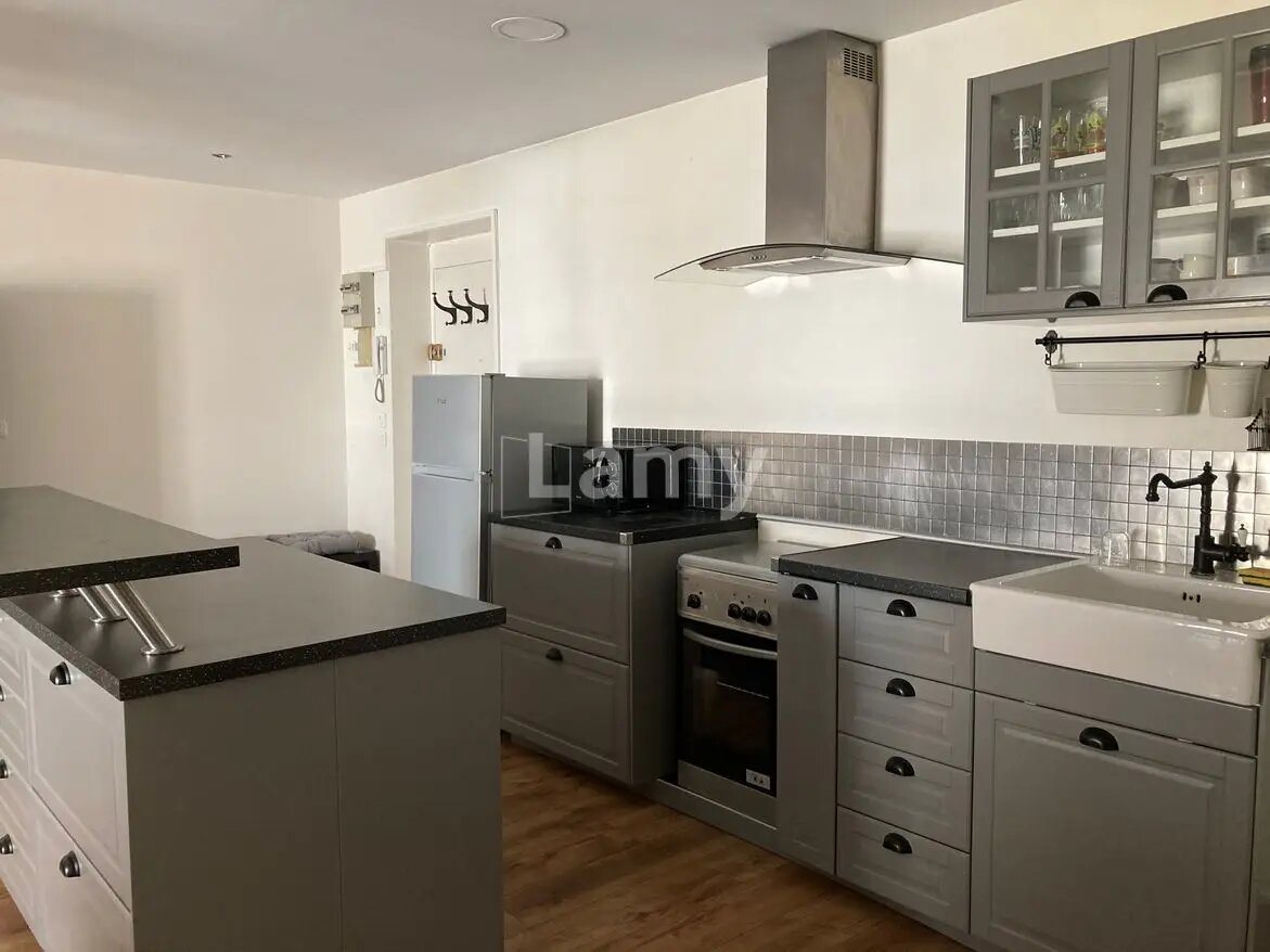 Appartement à louer, 74m², Oullins
