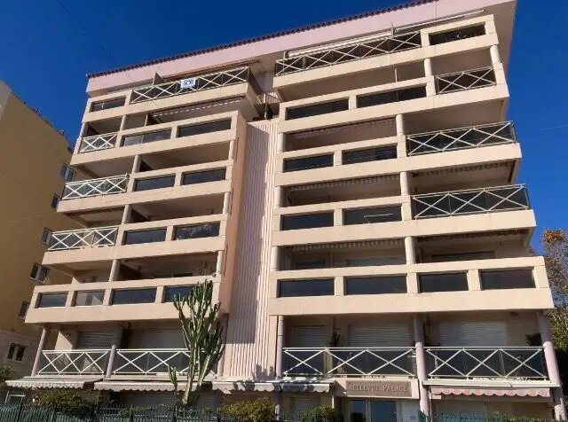 Appartement à louer, 29m², Menton