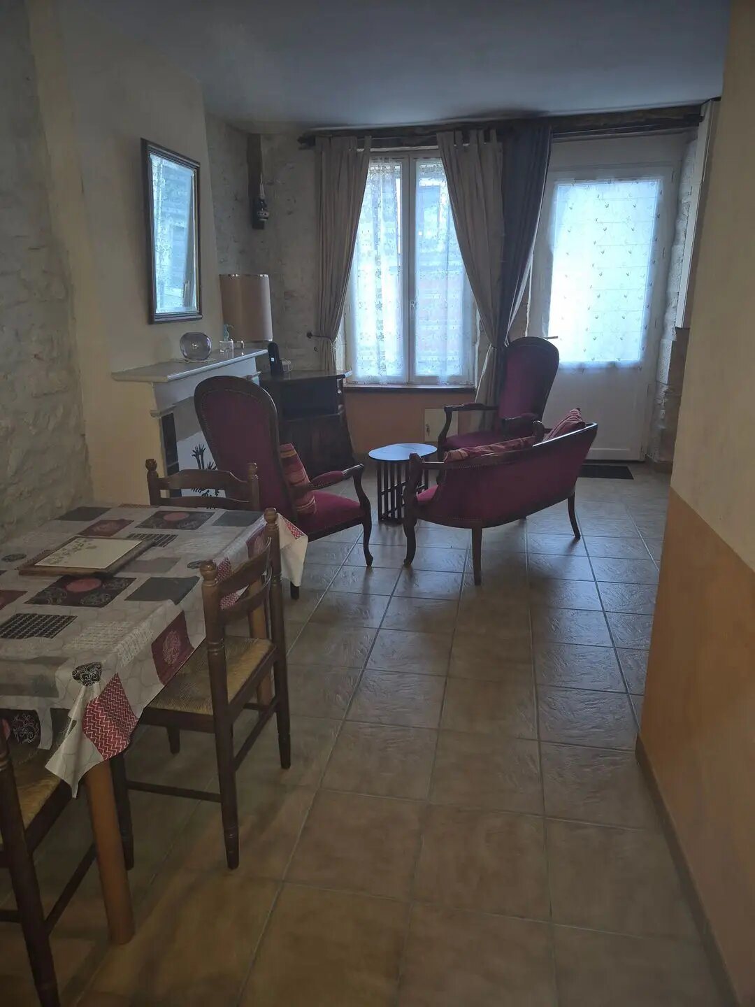 Maison à louer, 75m², Lignières