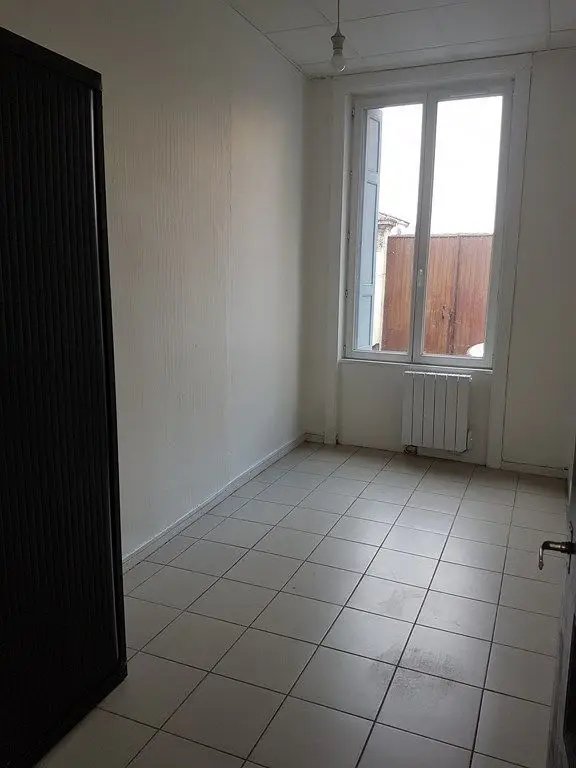 Appartement à louer, 45m², Saint-Étienne