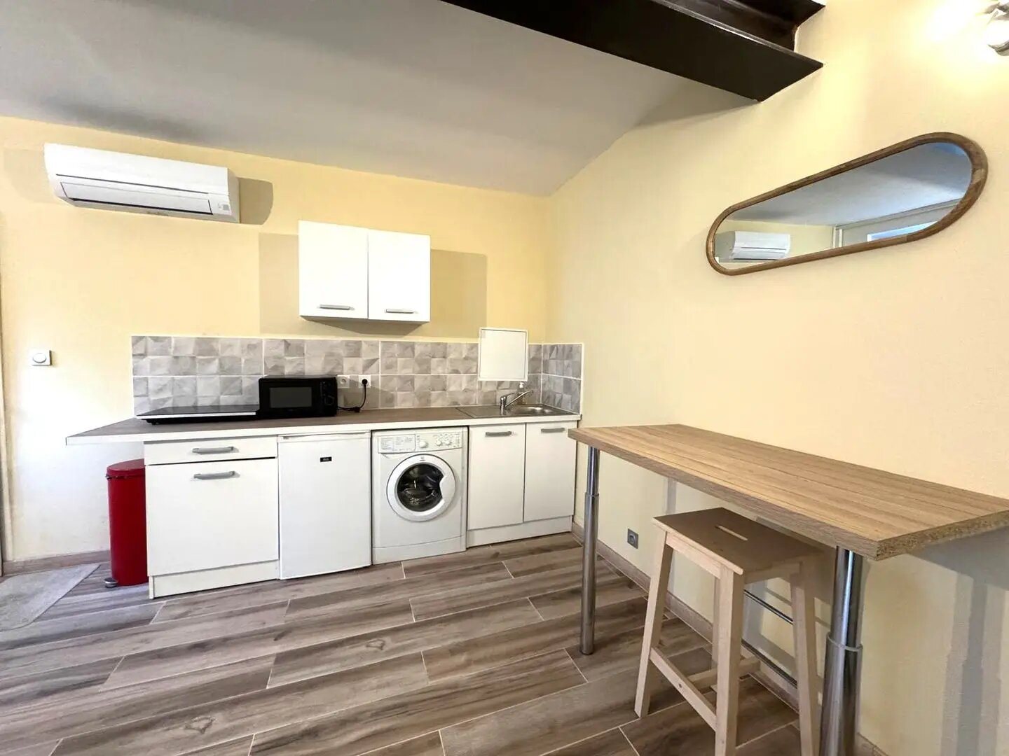 Appartement à louer, 25m², Sénas