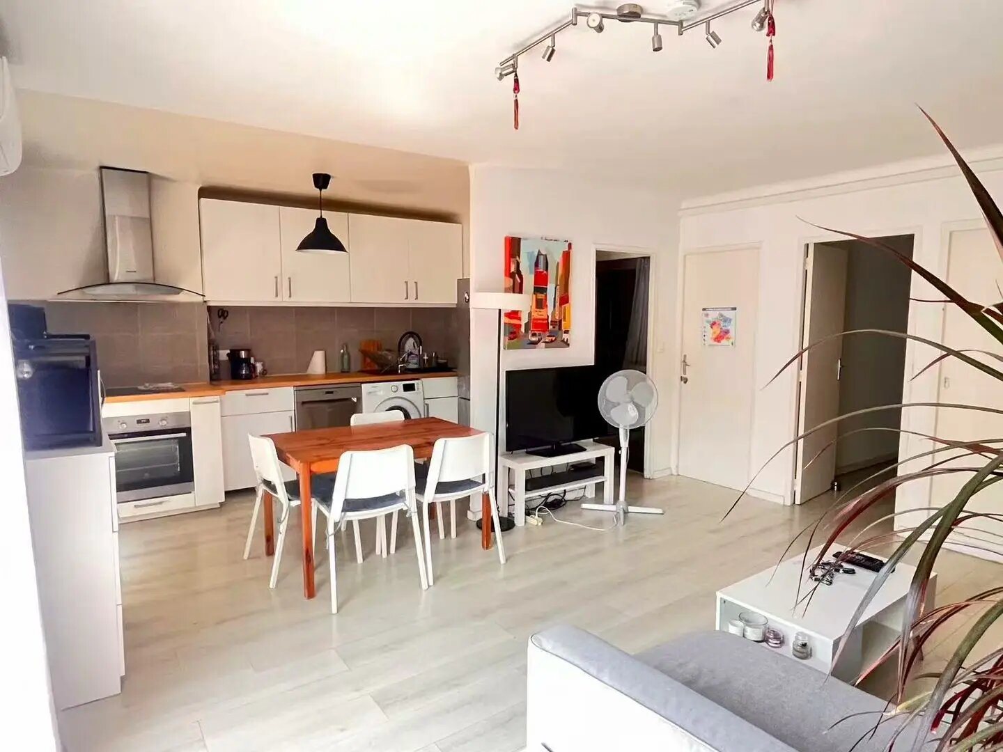 Appartement à louer, 65m², Marseille 8ème