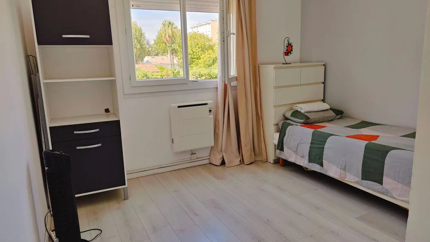 Appartement à louer, 65m², Marseille 8ème