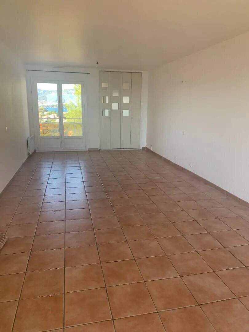 Appartement à louer, 75m², Saint-Mandrier-sur-Mer