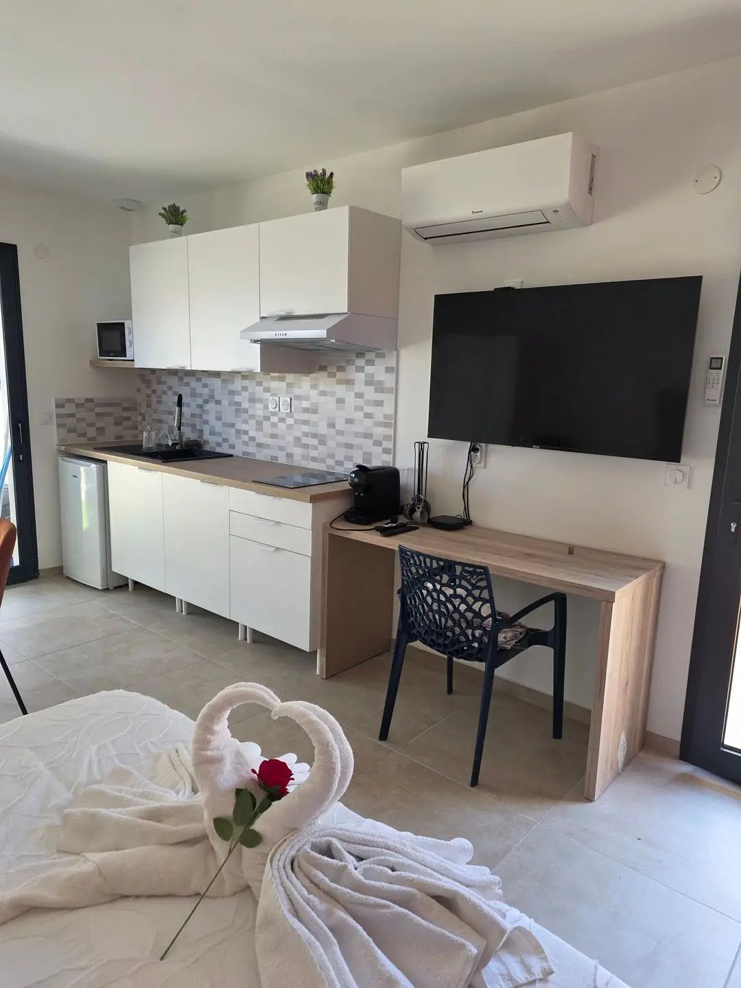 Maison à louer, 24m², Jonquières-Saint-Vincent