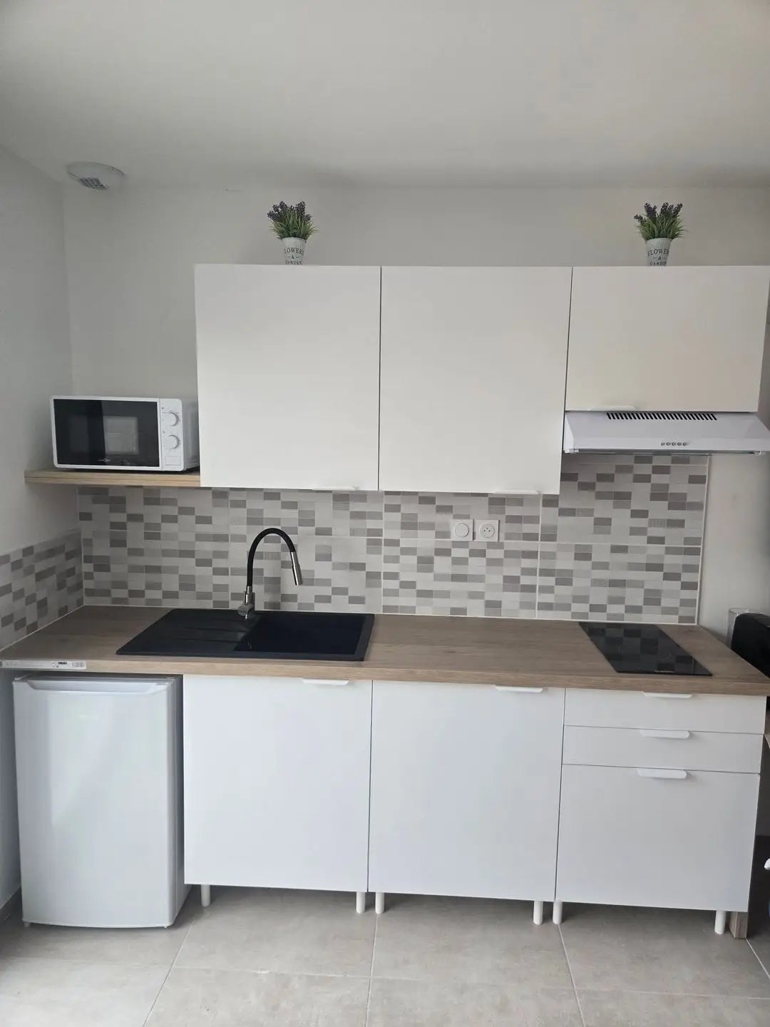 Maison à louer, 24m², Jonquières-Saint-Vincent