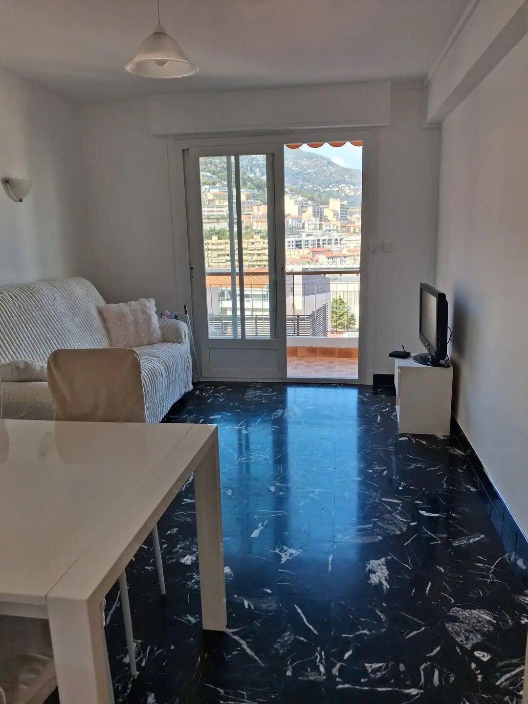 Appartement à louer, 55m², Beausoleil