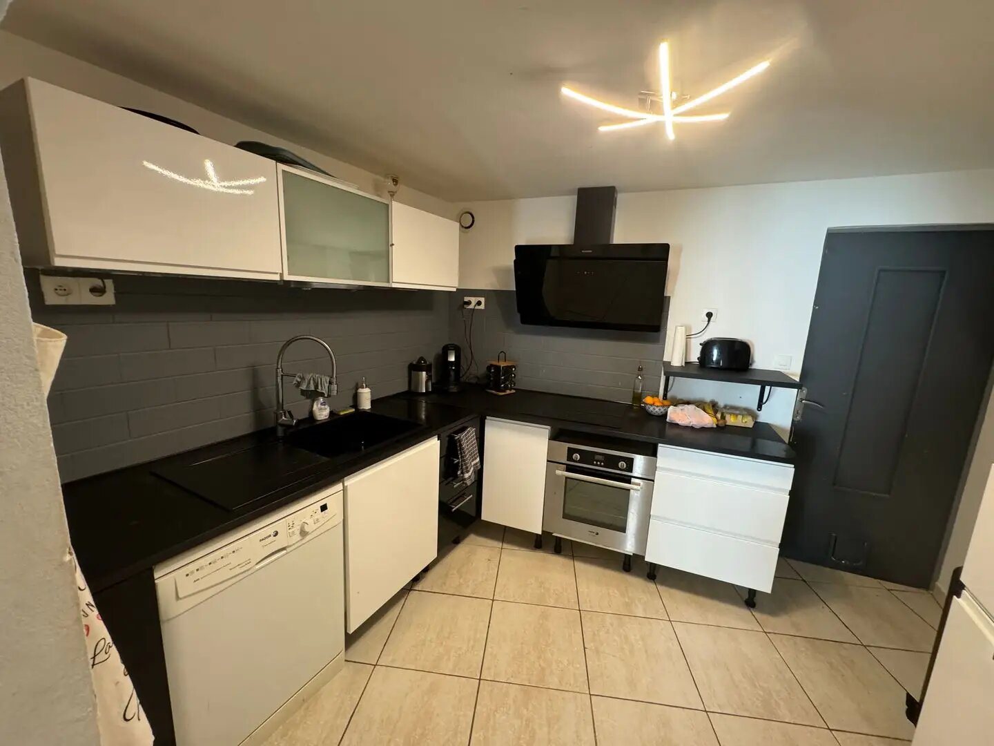 Maison à louer, 110m², Magalas