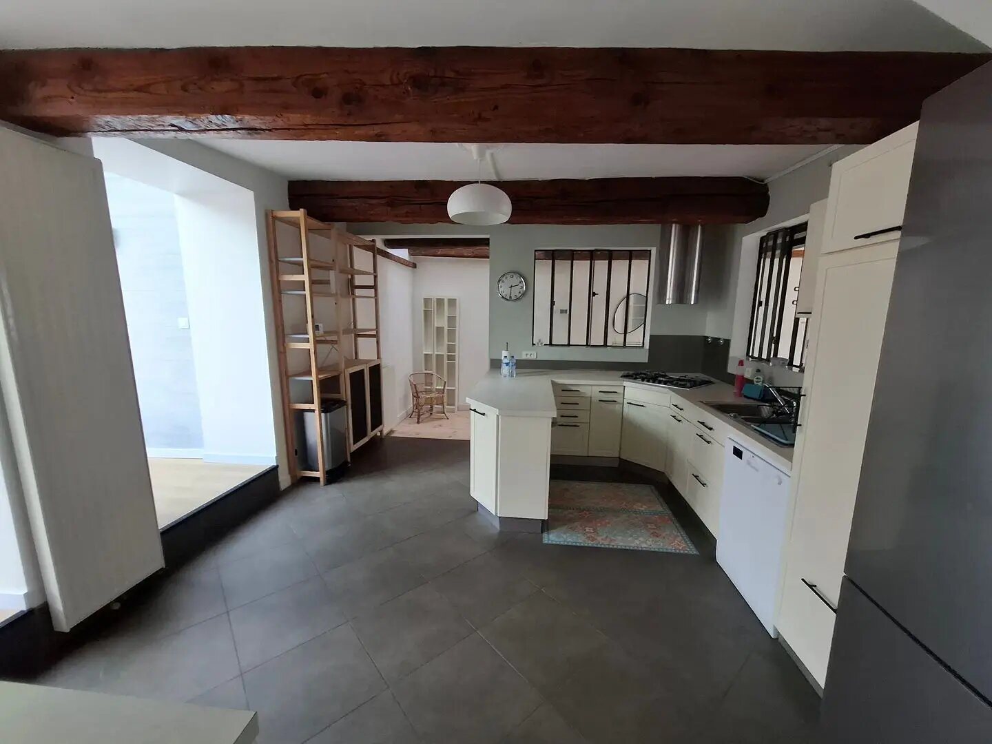 Maison à louer, 139m², Saint-Genis-les-Ollières