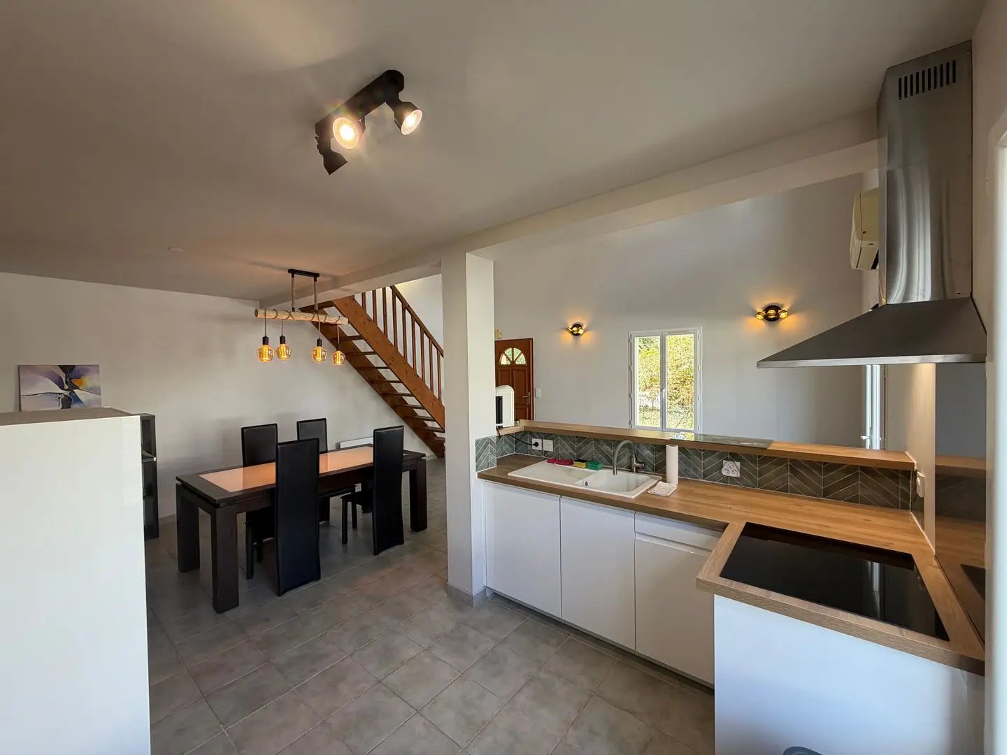 Maison à louer, 76m², Rochefort