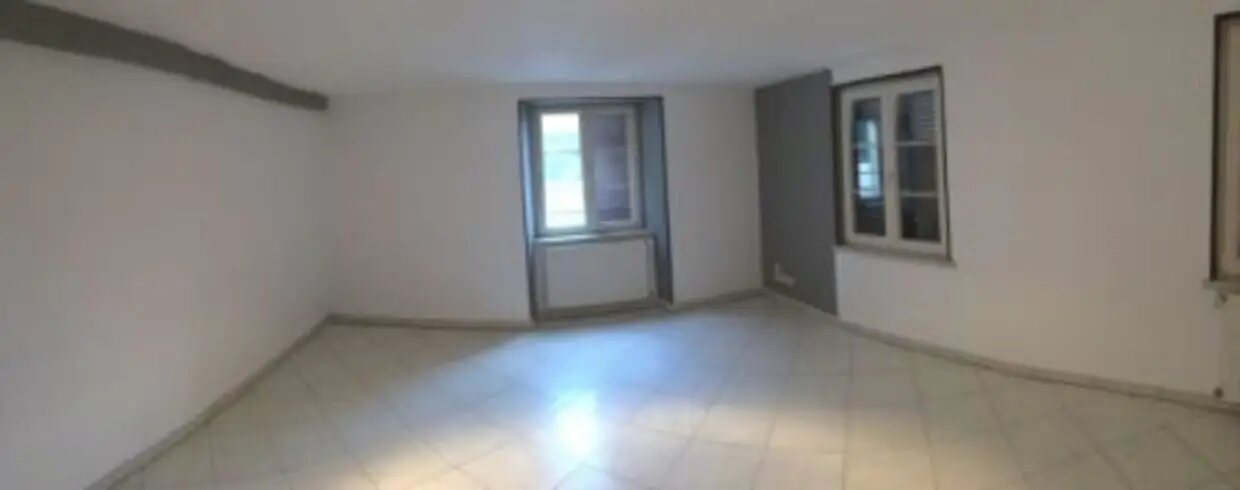 Appartement à louer, 70m², Friesen