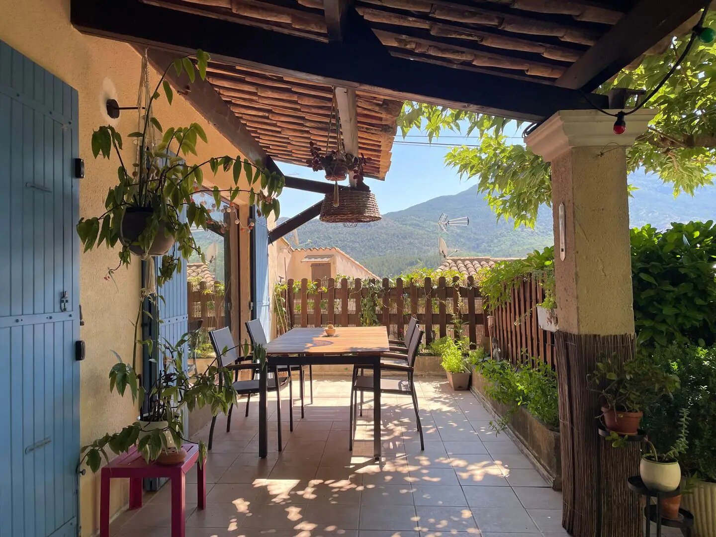 Maison à vendre, 144m², Mézel
