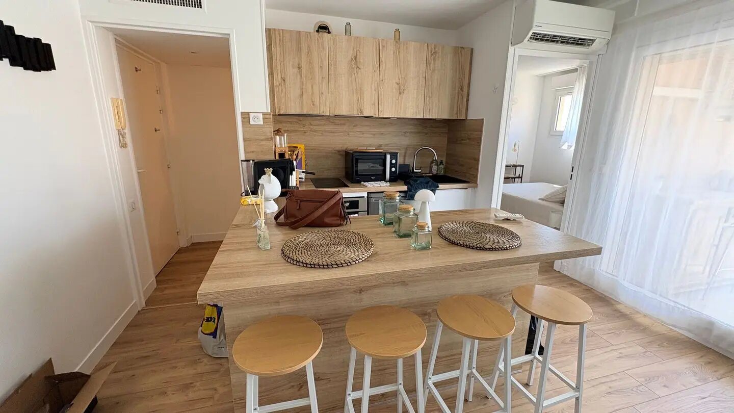 Appartement à louer, 28m², Vallauris