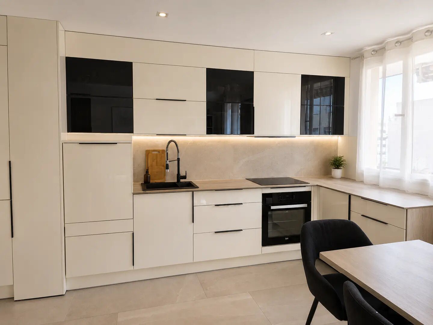 Appartement à louer, 90m², Vallauris