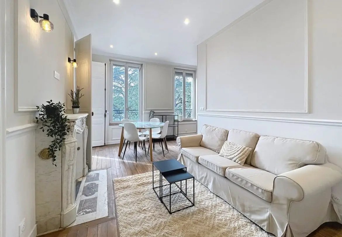 Appartement à louer, 33m², Bréviandes