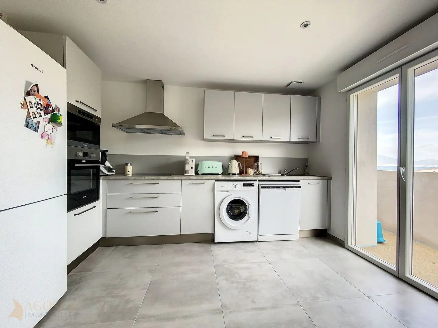 Appartement à louer, 99m², Albitreccia
