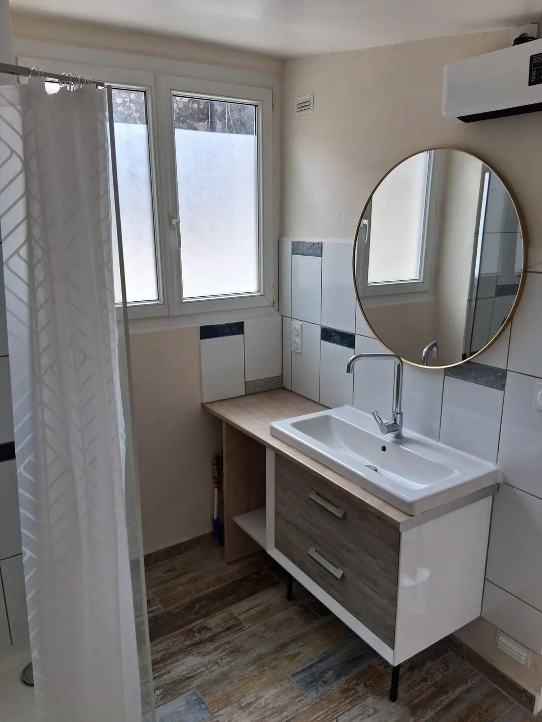 Appartement à louer, 66m², Cuers